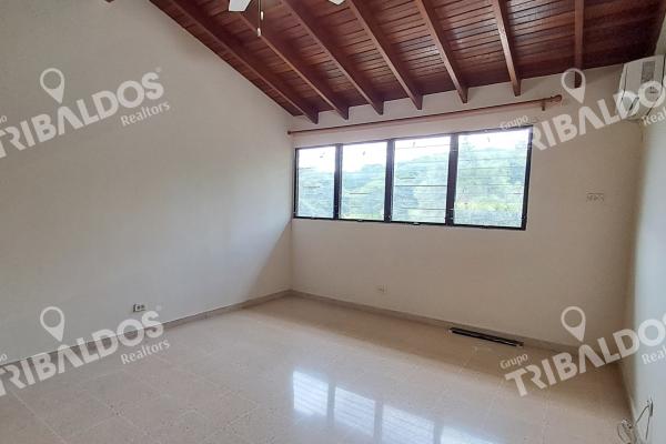 Alquiler de casa adosada en dos mares muy espaciosa