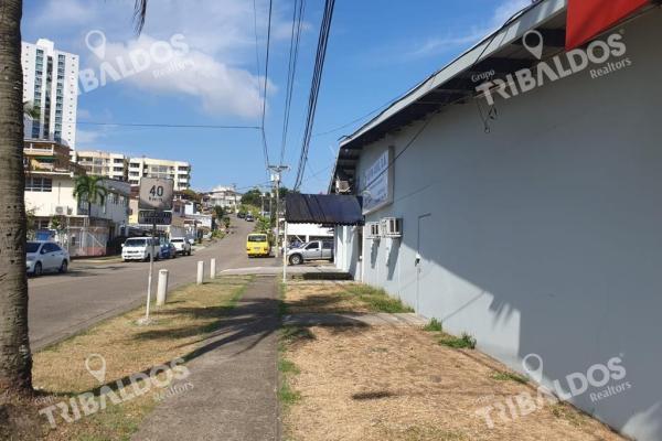 Venta de plaza comercial en ph plaza fernand betania