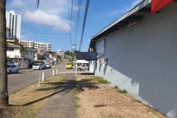 Venta de plaza comercial en ph plaza fernand, betania