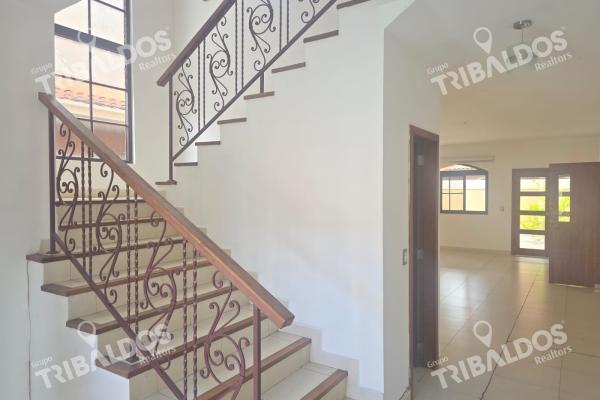 Sale of house in el doral