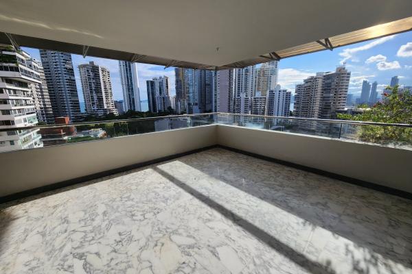 Venta de penthouse en ph la joya