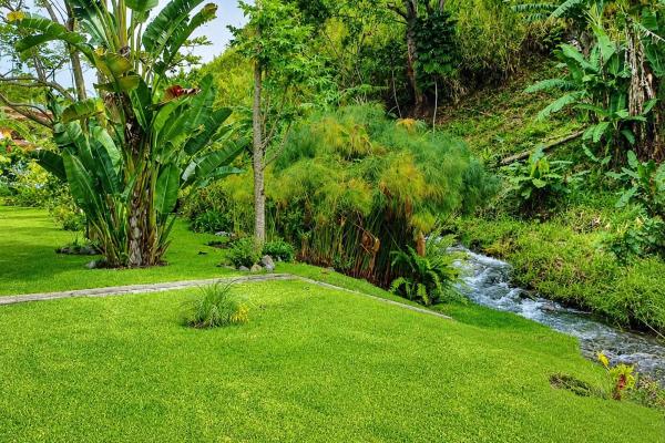 Spacious furnished ground floor apartment in valle