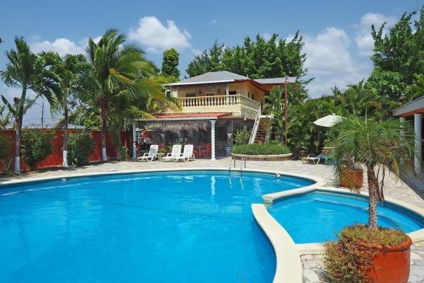 For sale: bed & breakfast project in chame