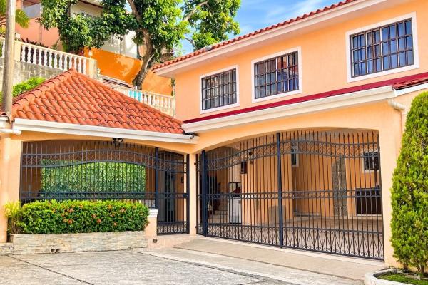House for sale in altos de panama