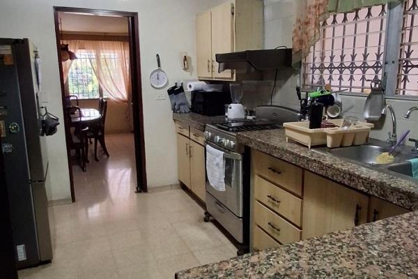 House in la loma with a large patio