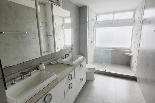 Bargain for sale at edf bahia marbella 1