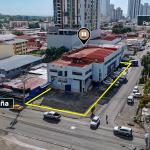 Commercial building on via españa