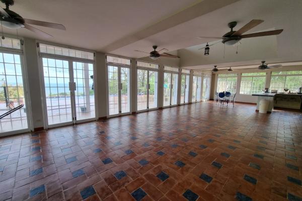 Residencia con 3.2 hectáreas y espectacular vista a las montañas, portobelo, colon