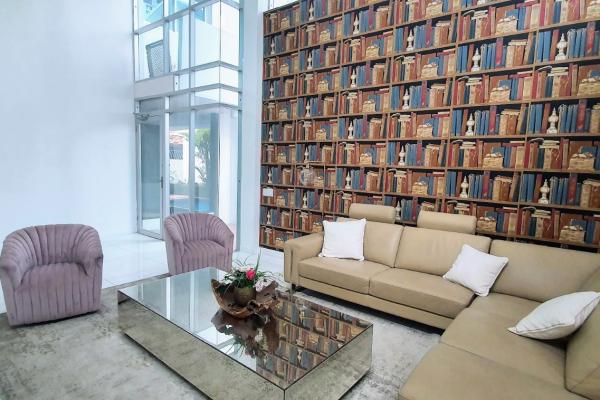 Venta casa en altos del golf con piscina propia