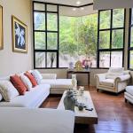 Venta de amplia casa en ph villa de vizcaya, condado del rey