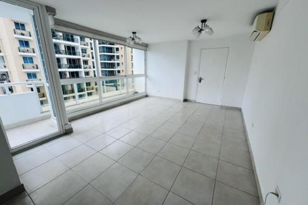 Se vende o alquila apartamento en elmare 700