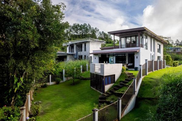 Turnkey luxury in lucero golf & country club