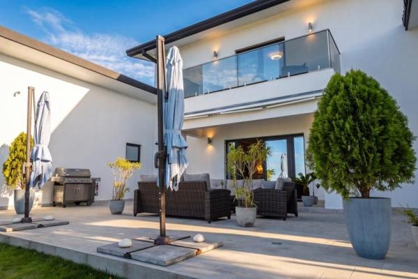 Modern style home in boquete country club panama