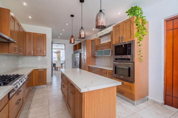 Exclusive 3-bedroom apartment with spacious layout