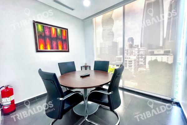 Se vende oficina amoblada en office one, obarrio