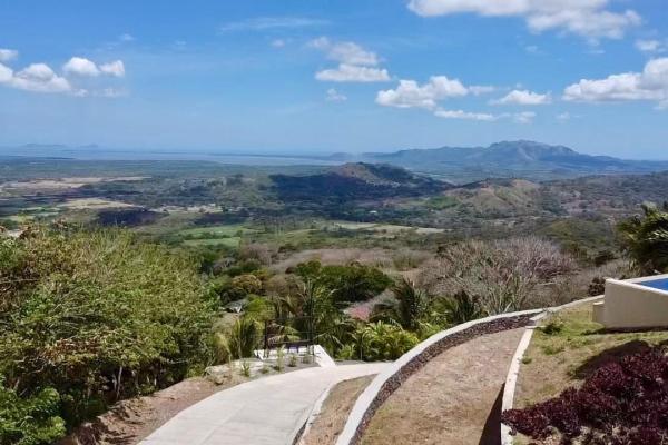 Modern villa, 3 independent guest house and views