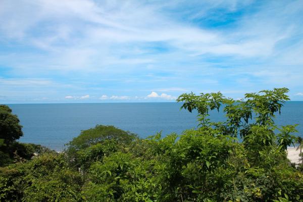 Oceanfront land for sale in río hato | 18 hectares
