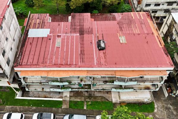 Selling two rented apartment buildings in perejil