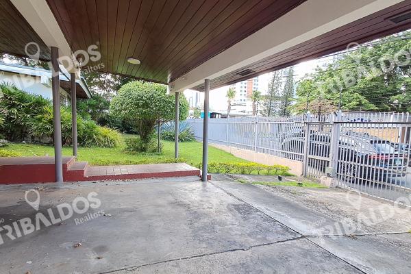 Venta de casa con uso comercial en san francisco