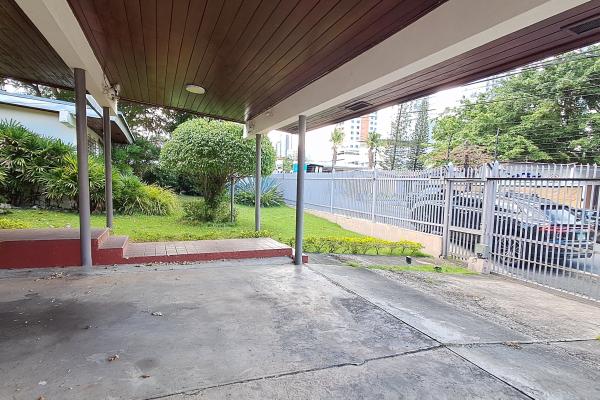 Venta de casa con uso comercial en san francisco