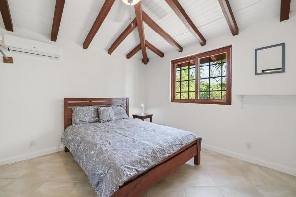 Charming home near los destiladeros beach