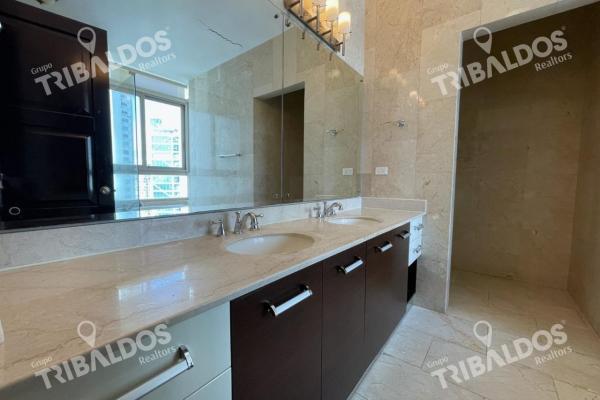 Sale of apartment in punta pacifica, pacific point building.