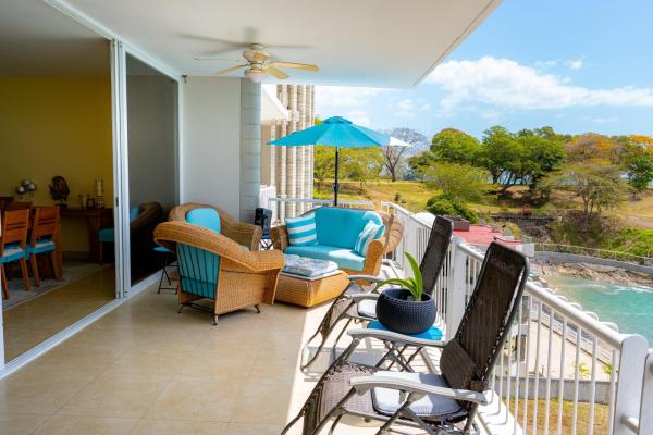 Apartamento de 4 habitaciones frente al mar en farallon