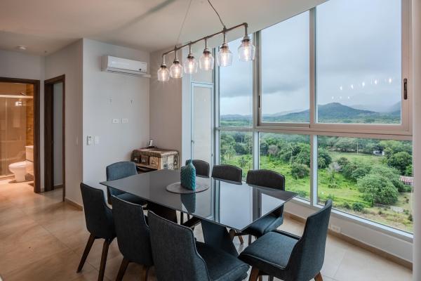 Apartamento frente al mar en ph royal palm, nueva gorgona