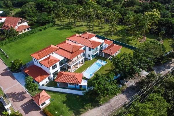 2 houses for sale in ph punta barco village.