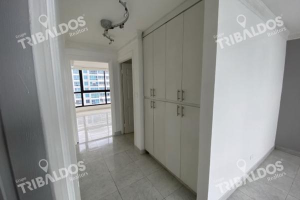 Venta de apartamento en ph coral reef avenida balboa