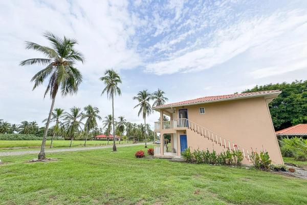 Condominio amueblado de 2 habitaciones en venta