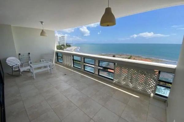 Apartamento con vista al mar en p.h. coronado country club