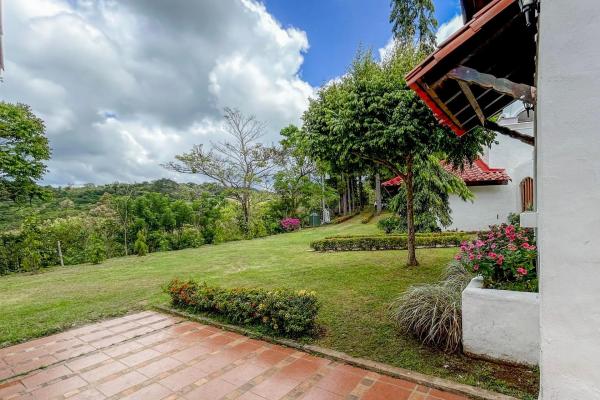 Hacienda de campo en 10.17 hectáreas, sorá