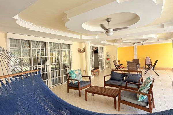 For sale:duplex house in brisas de golf, with pool