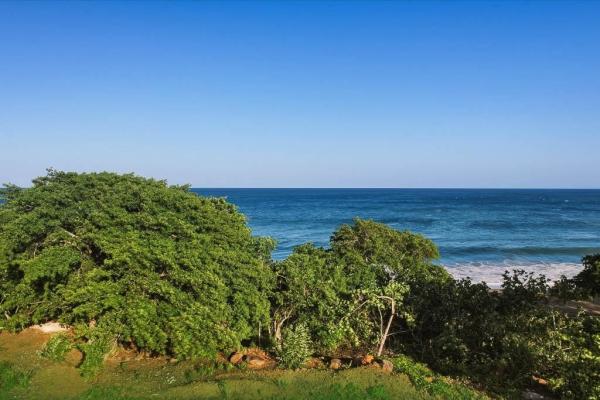 Costa pedasí beachfront lot – 35m premium frontage