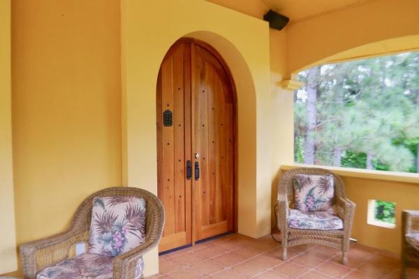 Casita de montaña y gran terreno