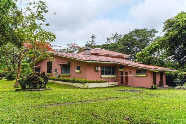 Se vende casa en el valle de anton