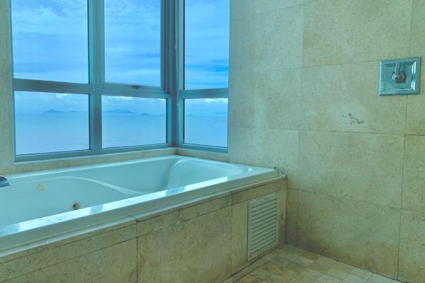 Apartment for sale in ph ten tower costa del este
