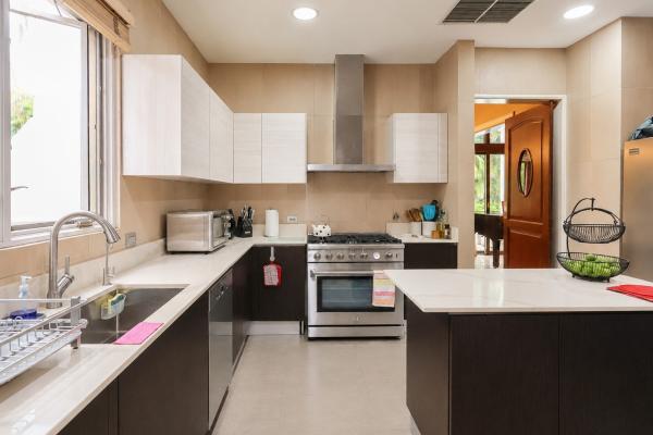 Single-family home for sale in santa maria