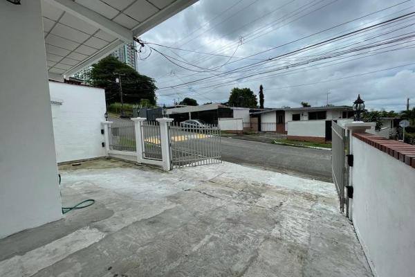 House for sale in hato pintado, pueblo nuevo.