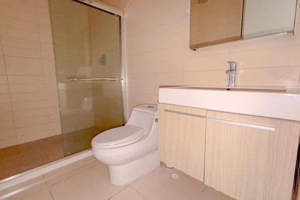 Piso alto en av balboa - waters 68d - 122 m2