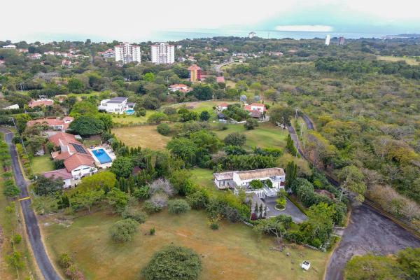 Land for sale in punta barco resort