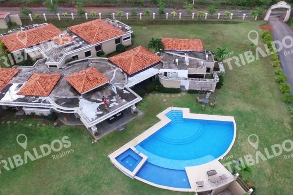 Venta de casa de playa en sea cliff, con piscina