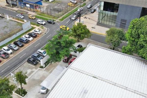 Office building in calle 54 este, obarrio