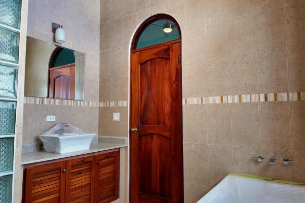Se vende impresionante casa con vistas al mar en altos del maría
