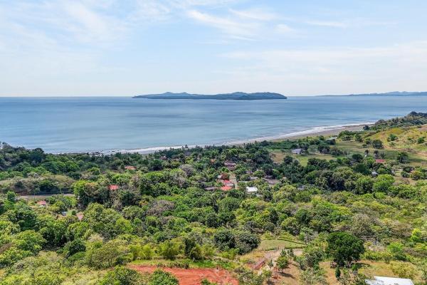 Ocean view home for sale in altos de malena torio