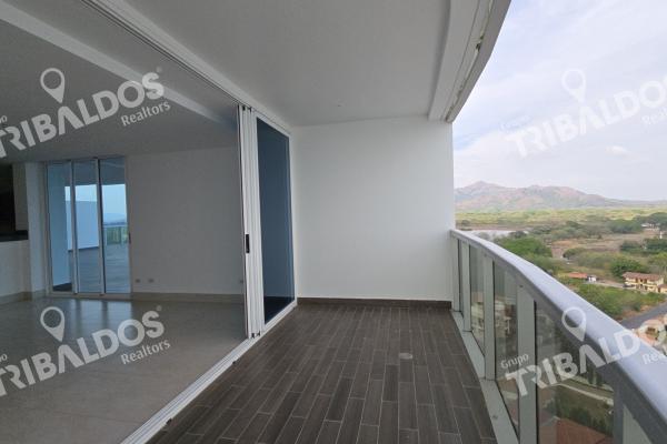 Venta de apartamento en ocean waves nueva gorgona