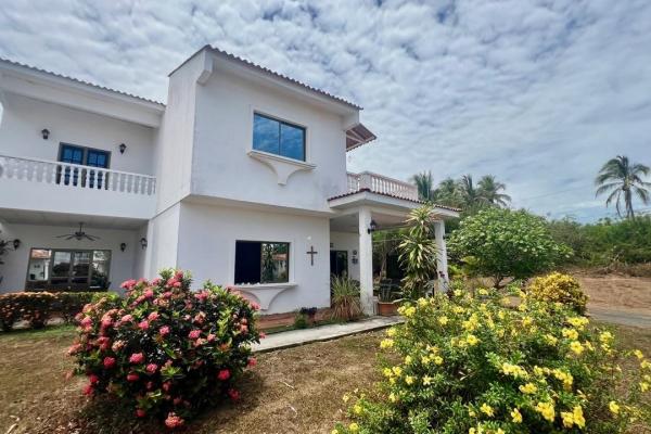 3 bedrooms duplex villa with ocean view