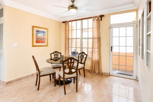 Venta de casa duplex en altos del golf