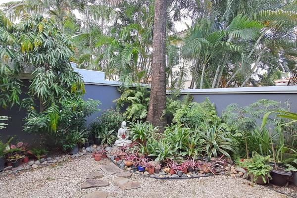 Sale of house in villa valencia, costa sur with solar panels